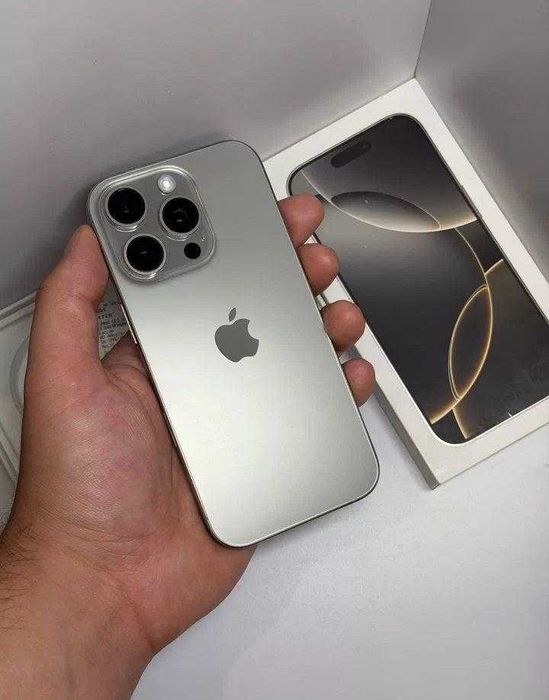 iPhone 16 Pro, 256 ГБ, SIM + eSIM