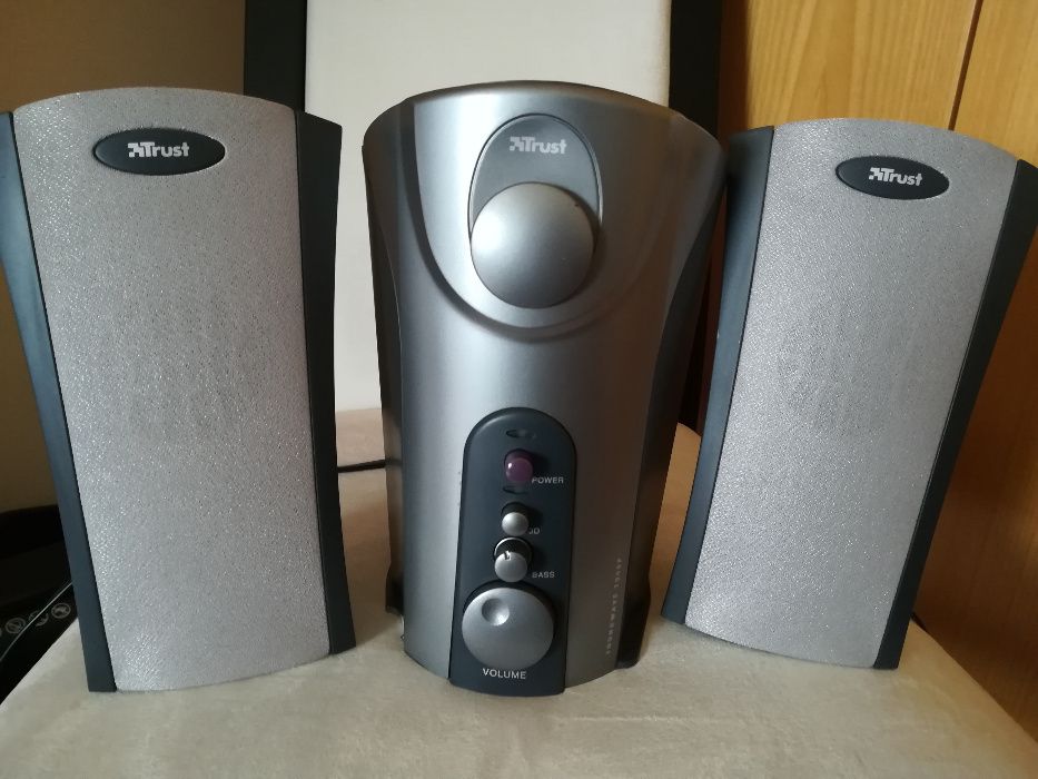 Colunas Trust Soundwave 1000 P