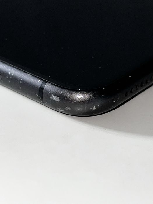 Iphone 11 в хорошому стані