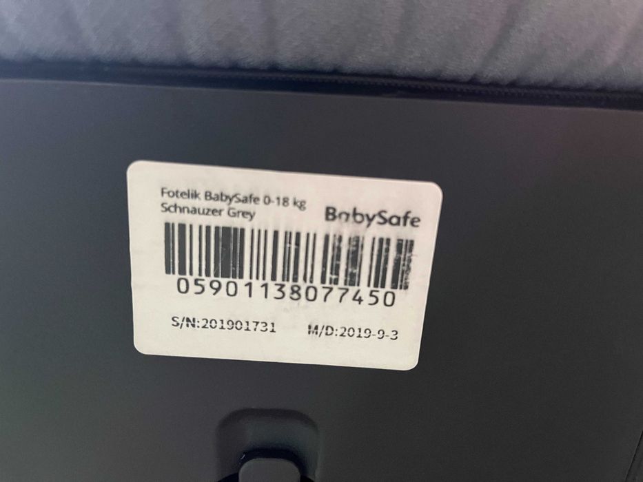 Foteliki 0-18 kg, BabySafe Schnauzer, Isofix, mozliwość jazdy tyłem