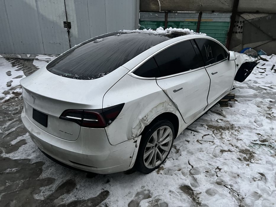 Разборка Тесла модель 3 Tesla model 3 Разборка Киев