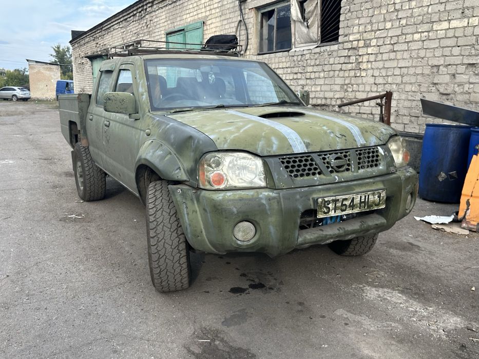 Продам Нисан Навару Д22 на полном боевом