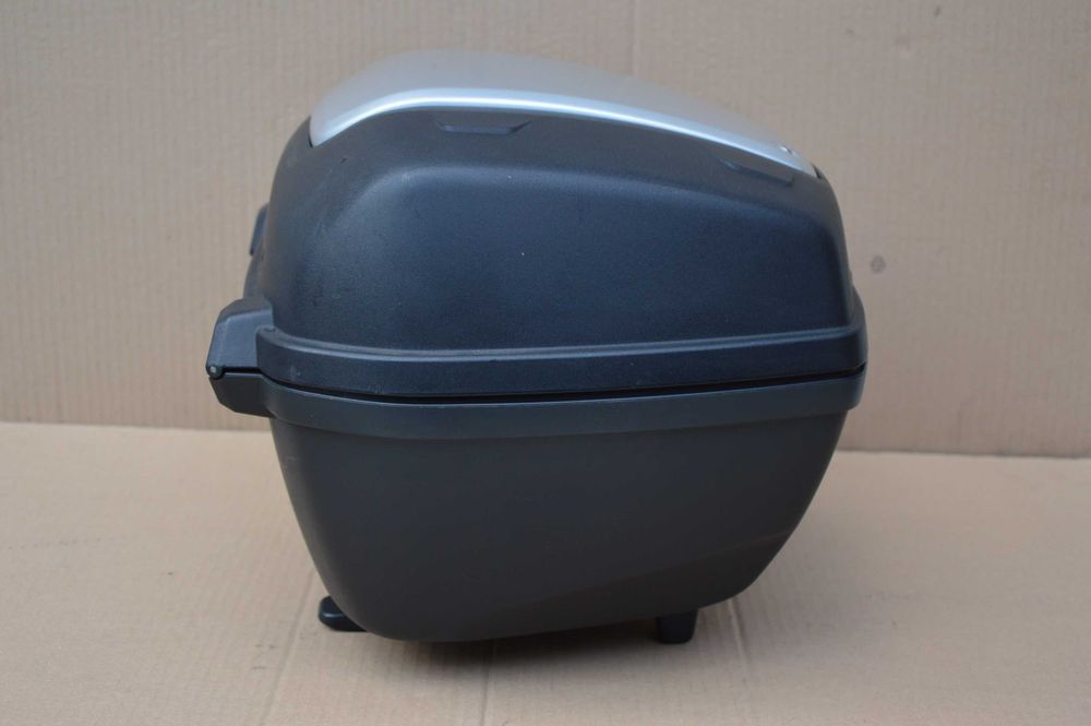Suzuki DL 650/800/1000/1050 V-strom KUFER centralny OEM 35 l + PŁYTA