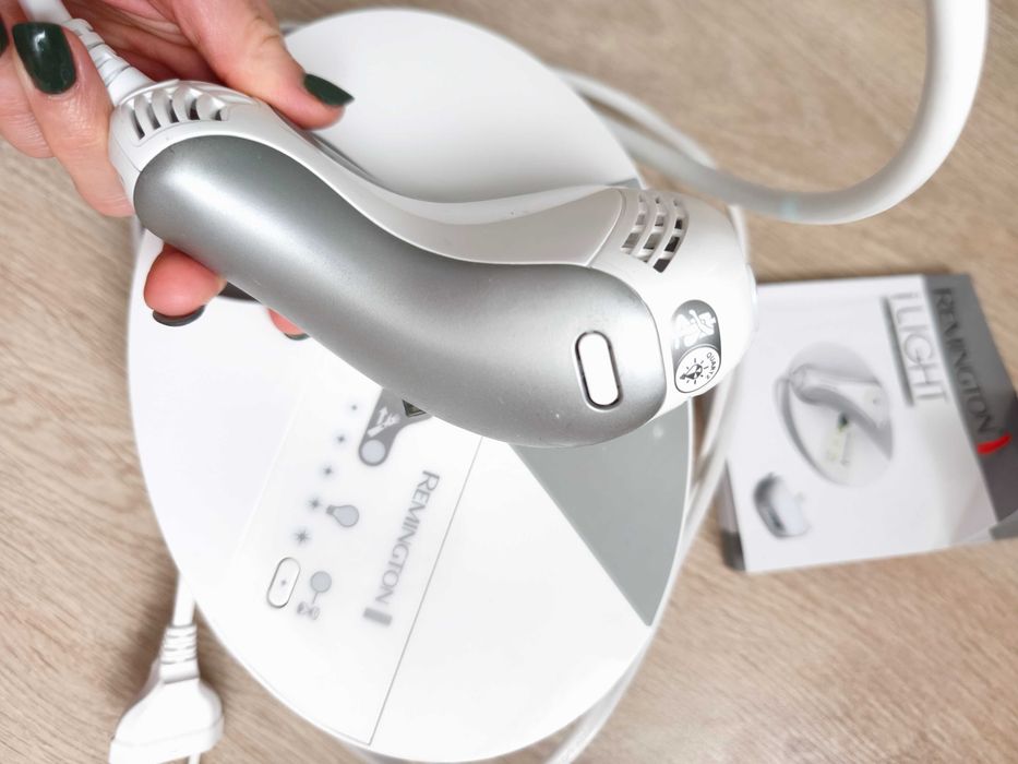 Depilator Remington I-LIGHT Prestige IPL6750