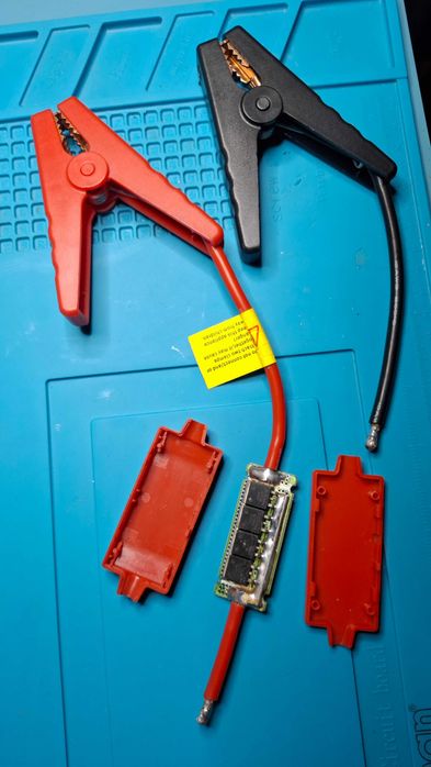 Pinças / garras tipo crocodilo