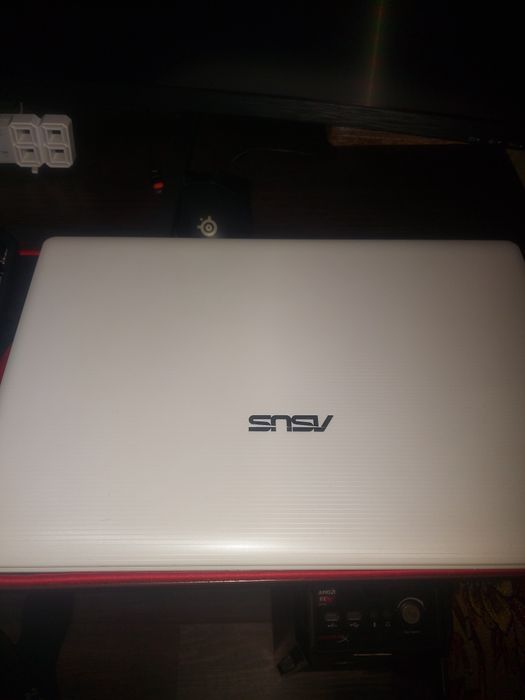 Ноут ASUS 17" 8gb RAM
