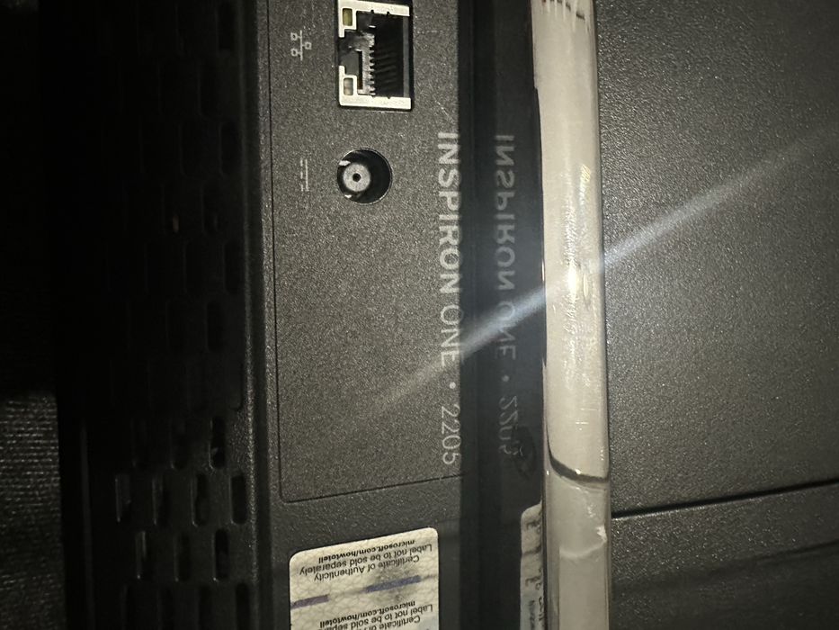 AIO Dell inspiron one 2205