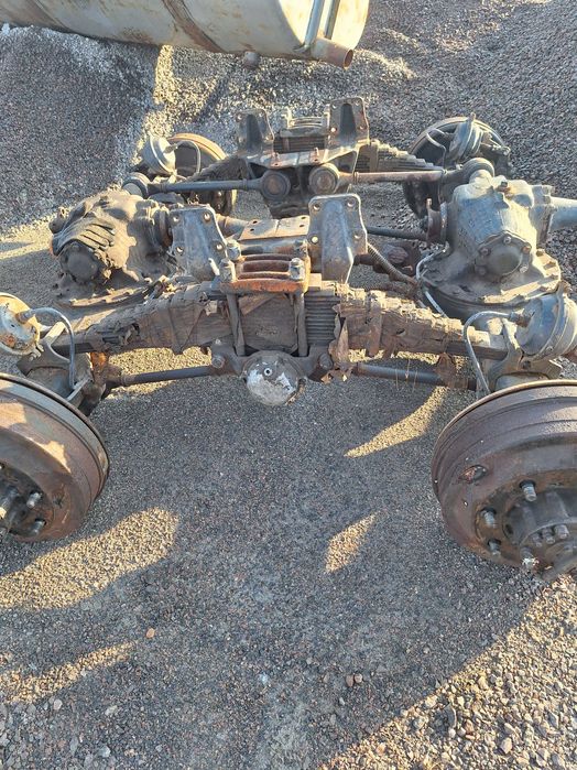 Продам запчасти зил 131