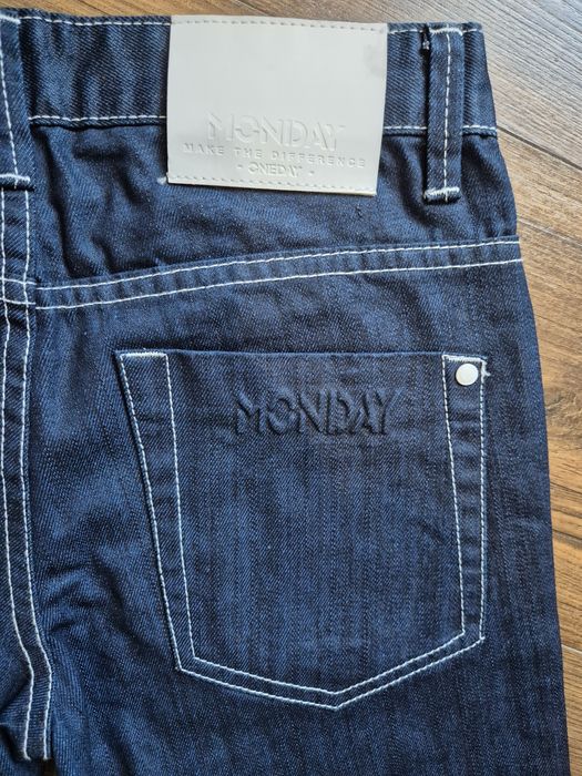 Mondey one day Jeans Nowe