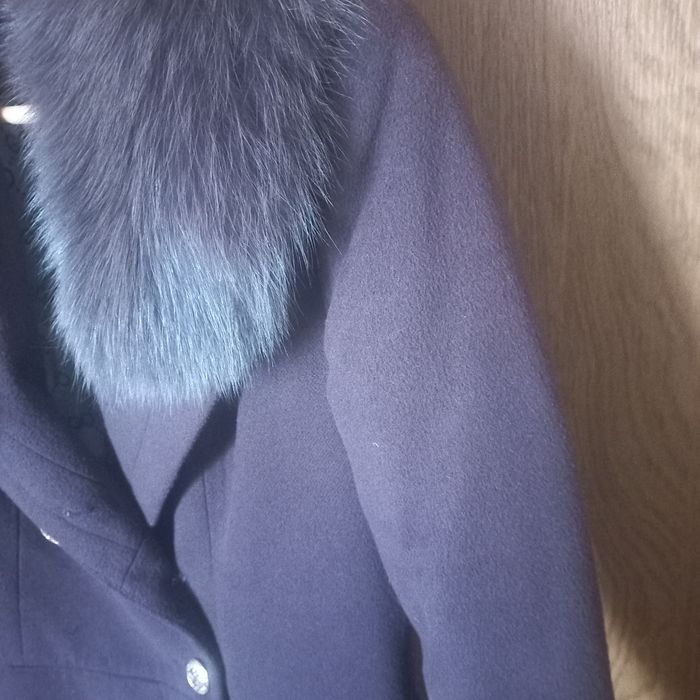 Зимове пальто у хорошому стані