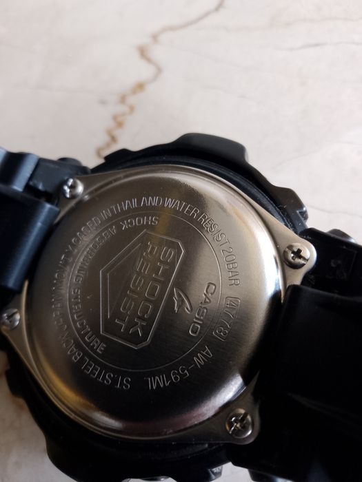 Casio G-Shock AW-591   200m. Оригинал .Идеальное состояние и идеальный внешний вид. Новый ремешок