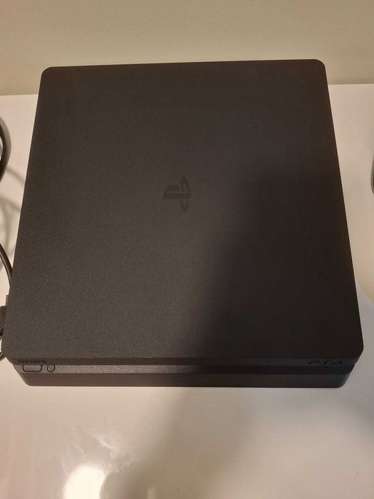 Ps4 500gb + 2 comandos