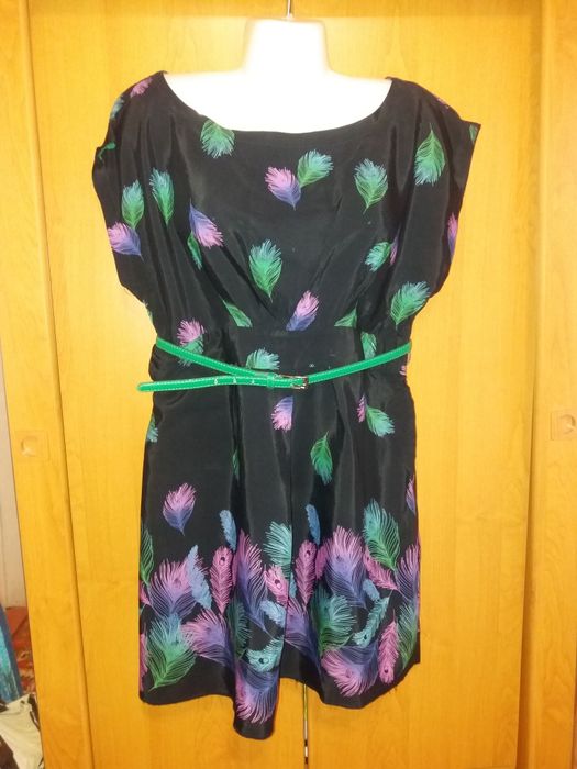 Платья разные 50- 52разм.