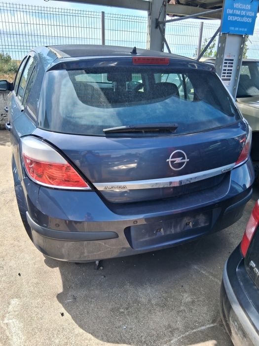 Opel Astra H 5P para peças