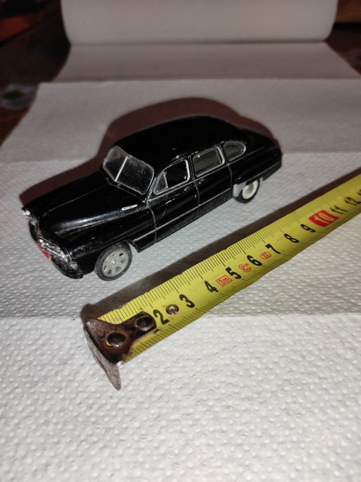 Машинки  железные