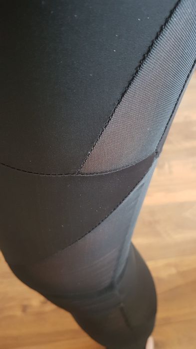 Urban Classics czarne sportowe legginsy