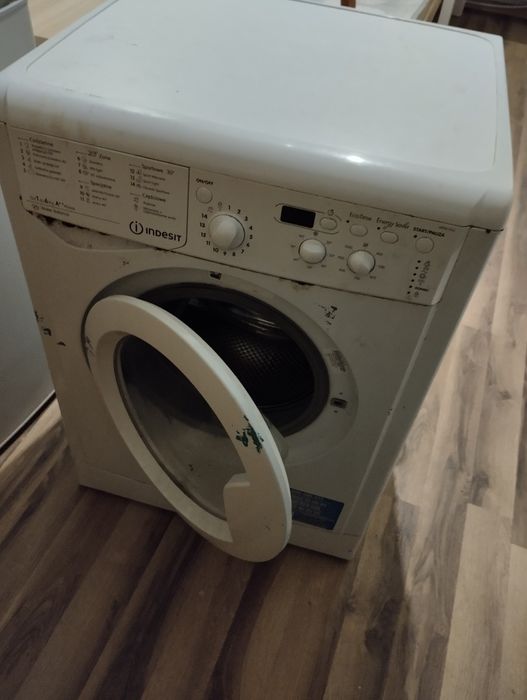 indesit IWD 61052 na części pralka