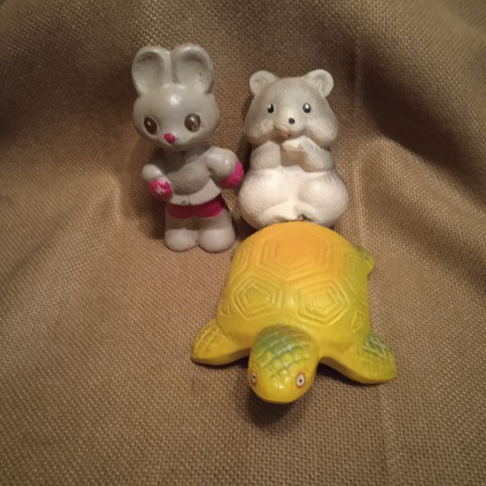 Детские резиновые игрушки.