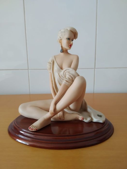 Estatueta em Marfinite (NOVO)