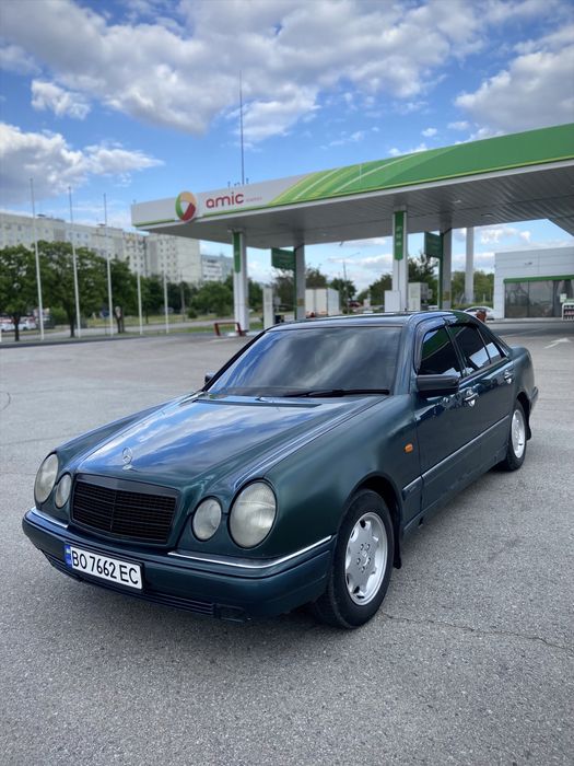 Mercedes w210 на автомате,газ/бензин