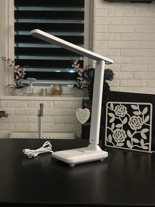 Нова Лед лампа  настільна LED лампа (еко шкіра)