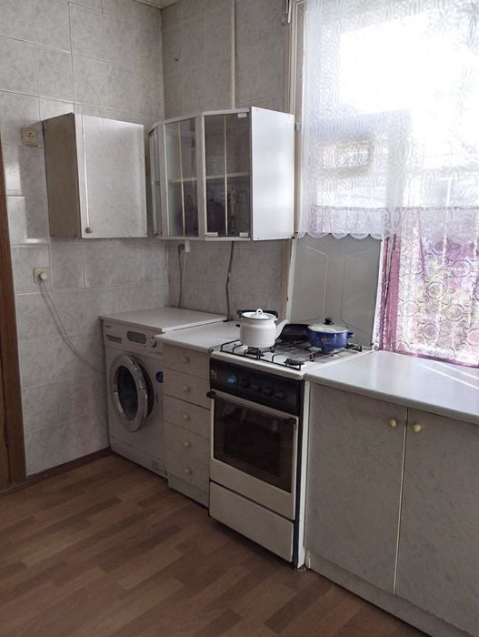 Здам  частину будинку, Центр, 4500+ ком