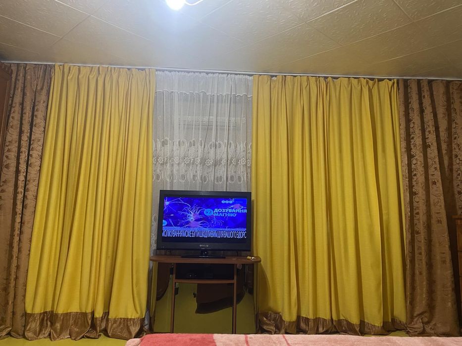 Дом  4 комнаты с бассейном