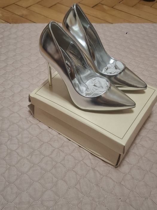 Buty szpilki srebrne nowe