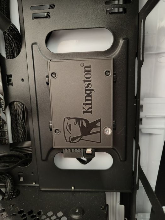 DESKTOP || SSD 2.4 TB || 16GB RAM DDR4 || 1660 6GB VRAM