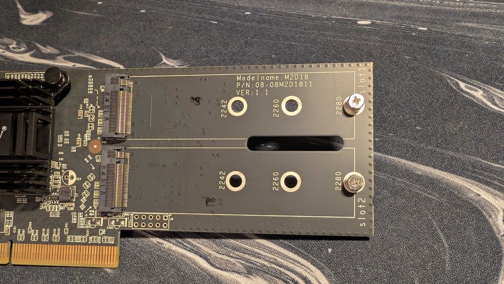Адаптер Synology NVMe SSD M2D18