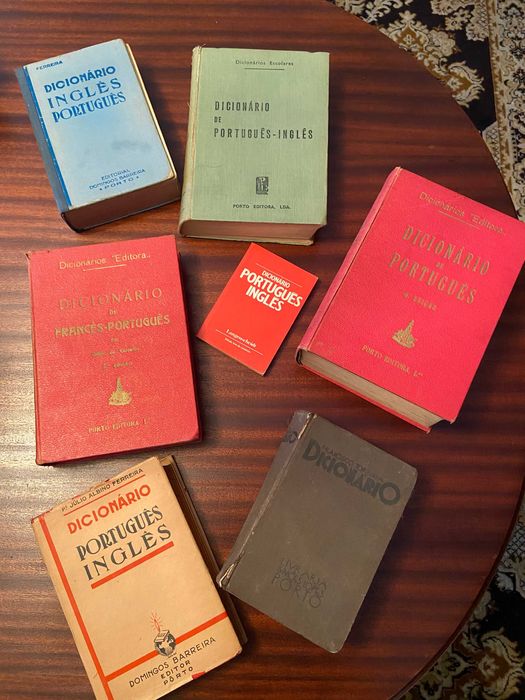 Dicionários antigos