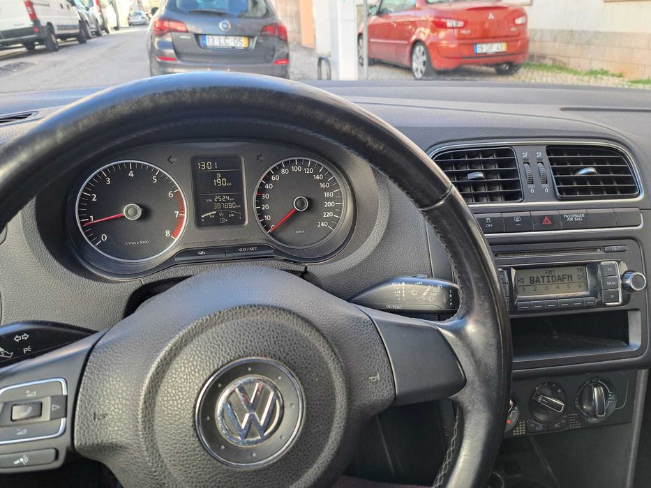 Volkswagen Polo 1.2 – Económico e Confiável