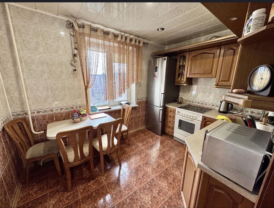 Продам 4-х ком квартиру на Восточном (Лисового 42)