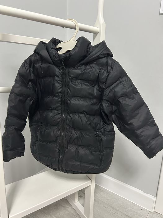 Дитяча чорна куртка