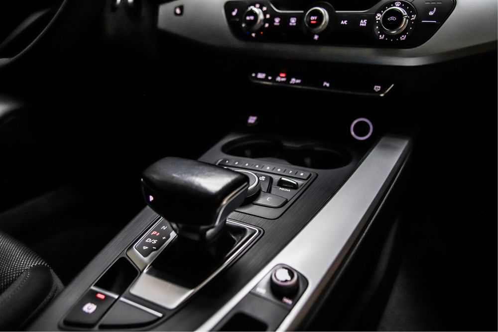 Audi A4 Avant 2.0 TDI 190cv S-Tronic | 2018 | OZ 19”