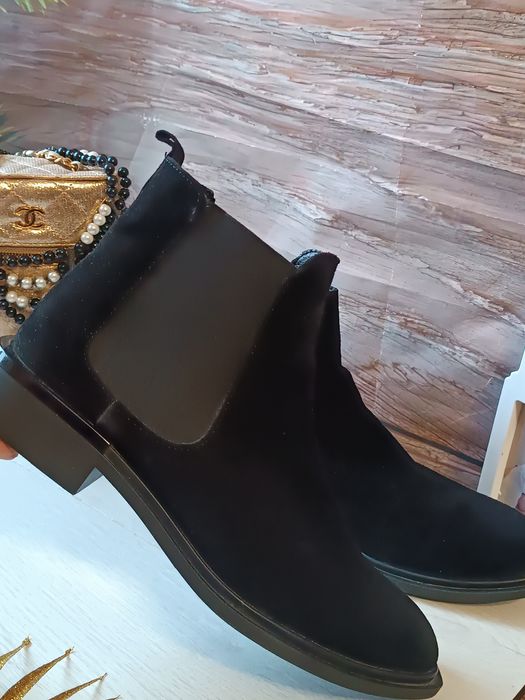 Брендові жіночі чоботи. Челсі. Р 40. Нат замша