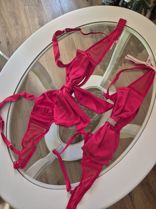 УЦЕНКА. Лифчики Victoria's secret