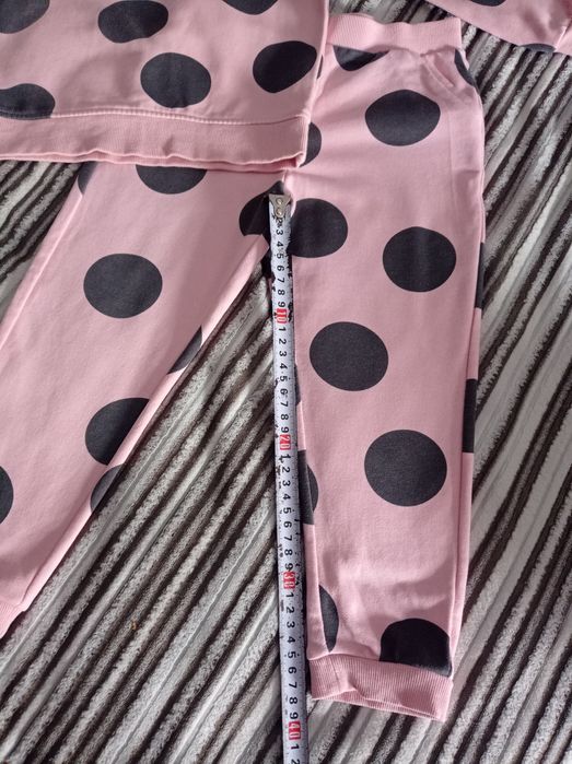 Костюмчик на дівчинку