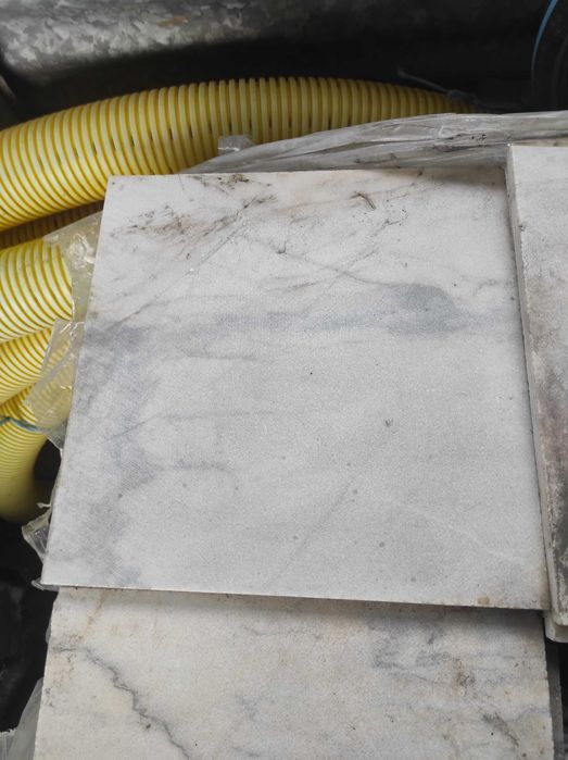 Moscaicos/Tijoleira/Azulejos em mármore