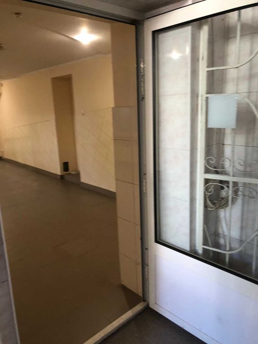 продається нежитлове приміщення цокольного поверху в місті Збараж