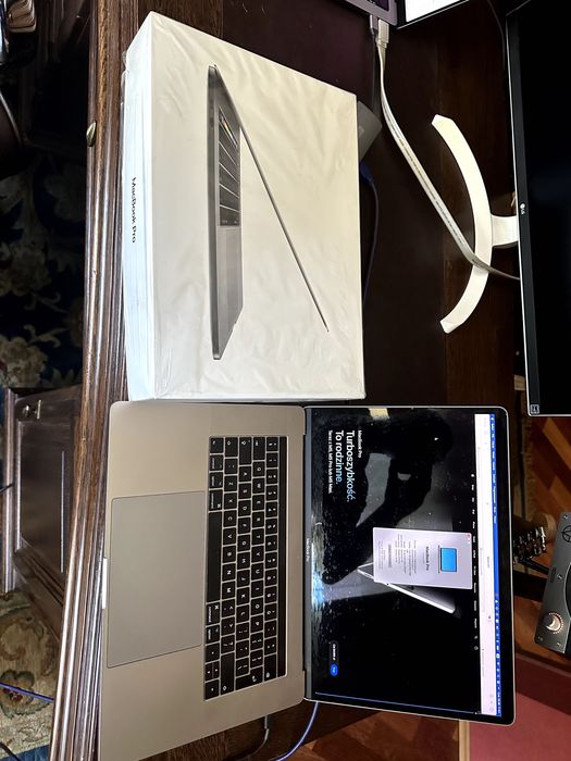 MacBook Pro A1707, 15,4', SSD 512GB, 14GB RAM, Intel Core I7