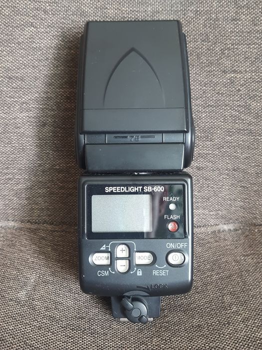 Вспышка Nikon SB600 с радиосинхронизатором