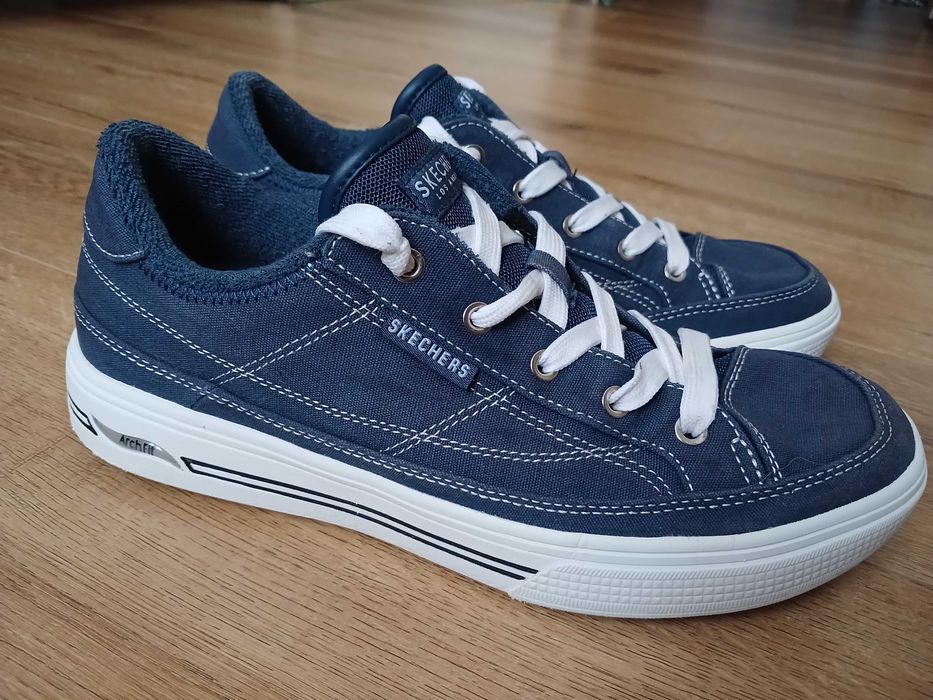 Кроссовки, кеды Skechers. р 39 по стельке 25,5 см.