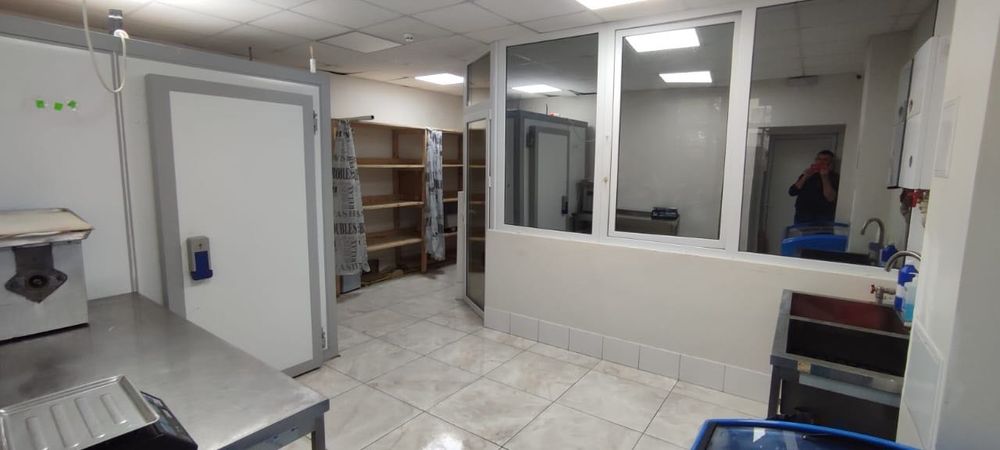 Продаж приміщення з ремонтом та обладнанням