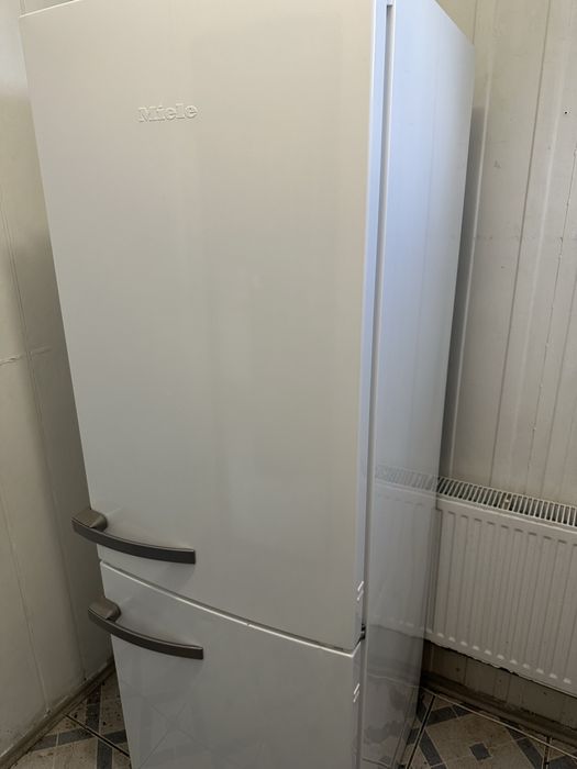 Ходильник  Miele
