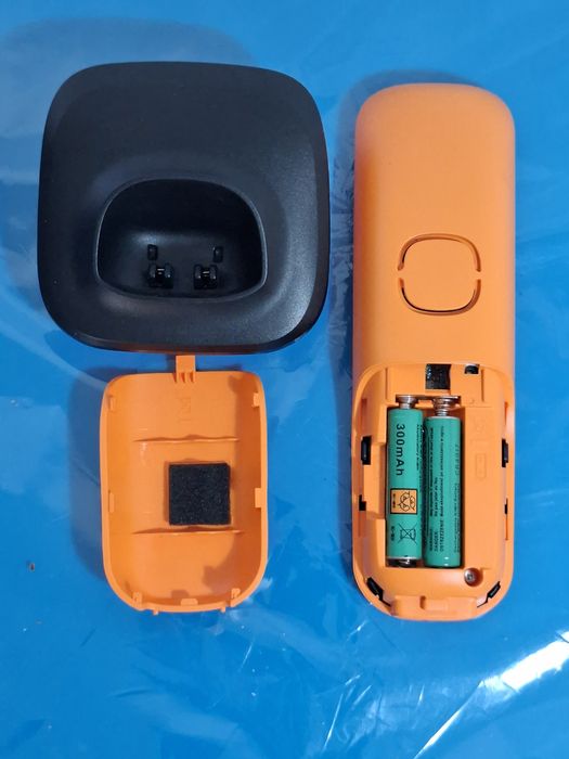 Telefone sem fios marca Alcatel D135 Laranja |  Novo