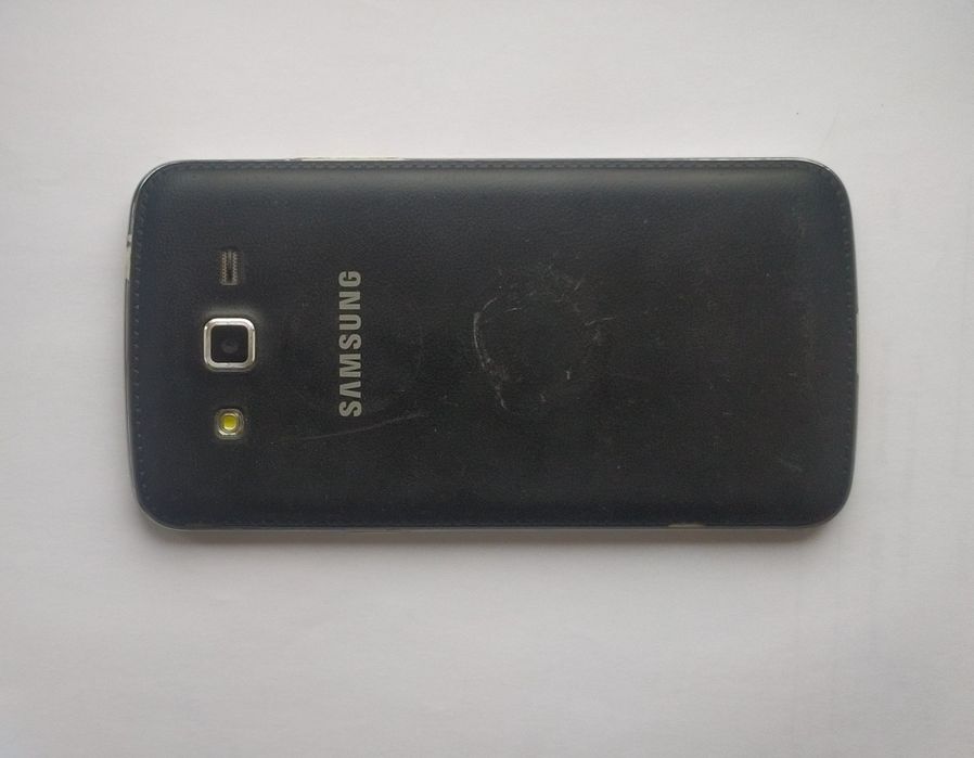 4 старих телефони на запчастини