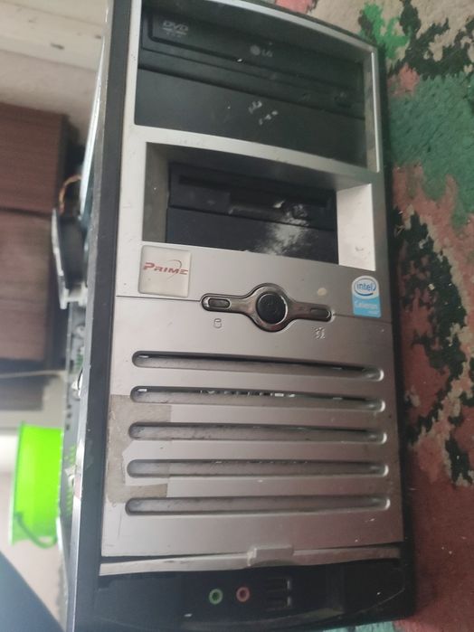 Продам системний в комплекті