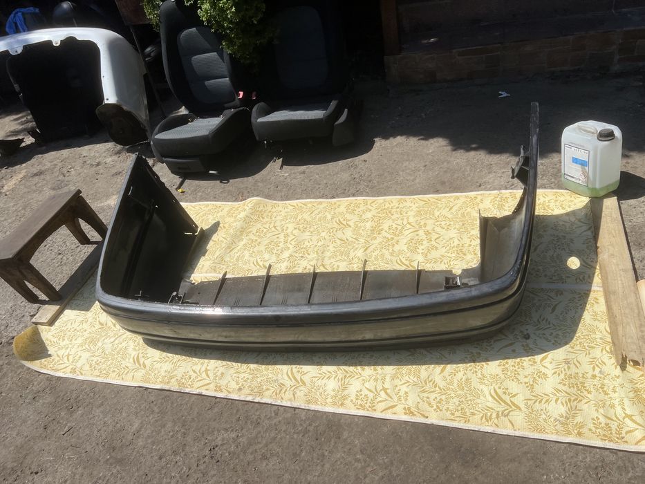 Задний бампер amulet фольксваген толедо toledo 1992 год