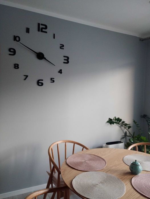 Zegar ścienny naklejany czarny